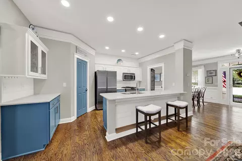 Kitchen - 4214 Settler Heights Dr, Fort Mill, SC 29708 photo 2 of 4