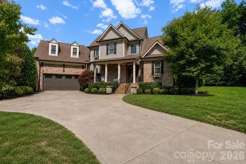 310 Sundown Rd, Mooresville, NC 28117