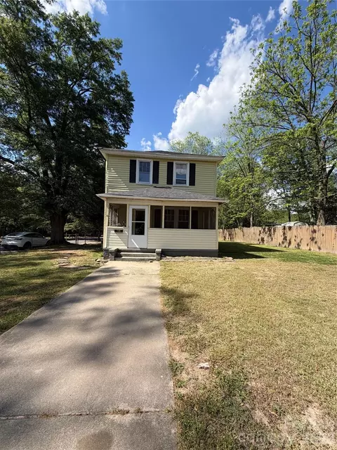 1101 E Pine St, Lincolnton, NC 28092