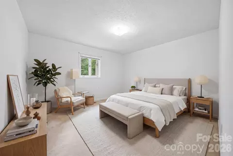 Bedroom - 9197 Apache Dr, Hickory, NC 28601 photo 5 of 5