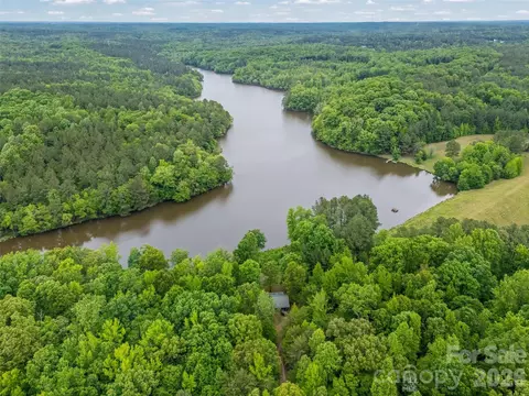 47 Ac Killian Rd, Edgemoor, SC 29712