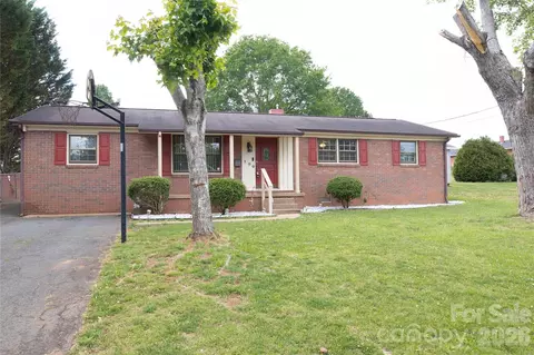 100 Woodward Ave, Morganton, NC 28655