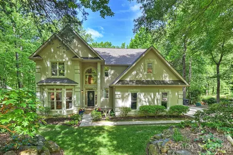 7133 Cobblecreek Dr, Matthews, NC 28104