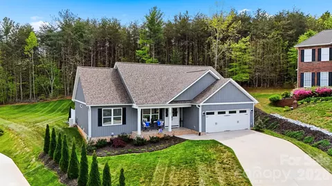 41 Emerson Ct, Taylorsville, NC 28681