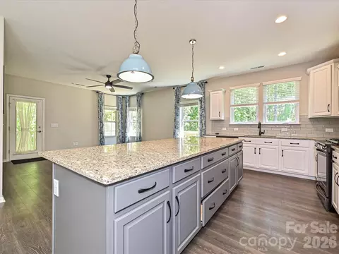 Kitchen - 25622 Seagull Dr, Lancaster, SC 29720 photo 2 of 3