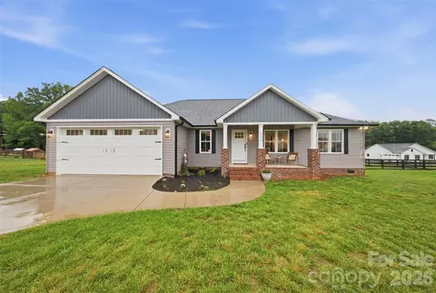 2343 Shoal Rd, Crouse, NC 28033