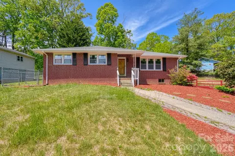 509 Brookside Camp Rd, Hendersonville, NC 28792