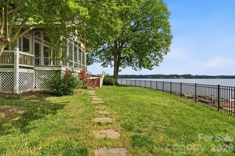 Exterior - 3725 Kingfisher Ln, Terrell, NC 28682 photo 4 of 9