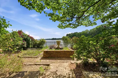 View/Area - 3725 Kingfisher Ln, Terrell, NC 28682 photo 7 of 7