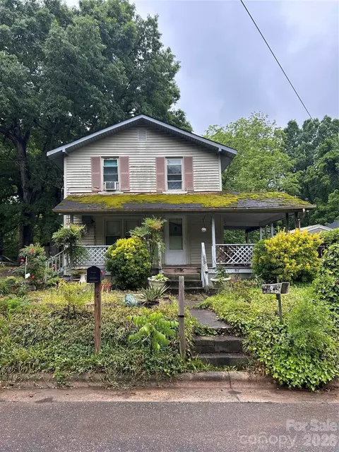 819 Newbern 1 Ave #1, Statesville, NC 28677
