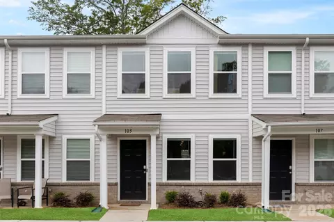 105 Villa Ln, Lincolnton, NC 28092