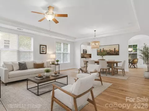 1022 Fleming Ln, Matthews, NC 28104