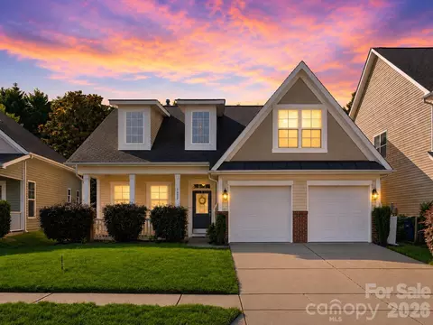 1022 Fleming Ln, Matthews, NC 28104