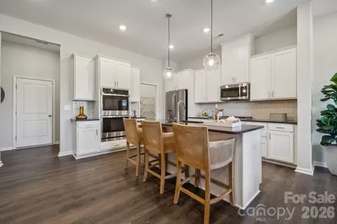 207 Silver Fleet Dr, Indian Trail, NC 28079