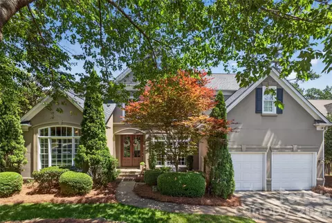 7331 Versailles Ln, Charlotte, NC 28277