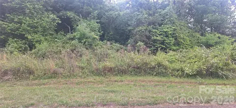4062 Fairview Dr, Maiden, NC 28650