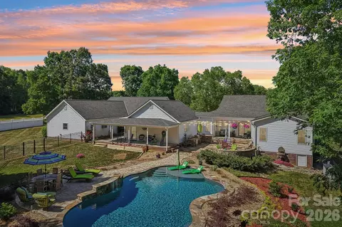 1081 W Stanly St, Stanfield, NC 28163