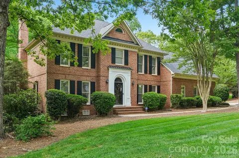 5325 Chiltern Hills Trl, Charlotte, NC 28215
