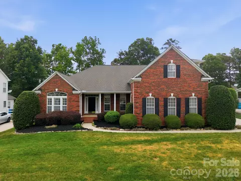 1113 Butterburr Dr, Matthews, NC 28104