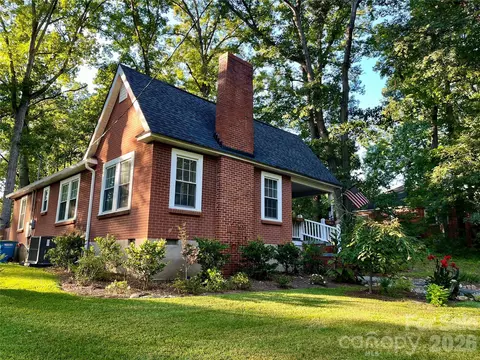 712 Jackson St, Fort Mill, SC 29715