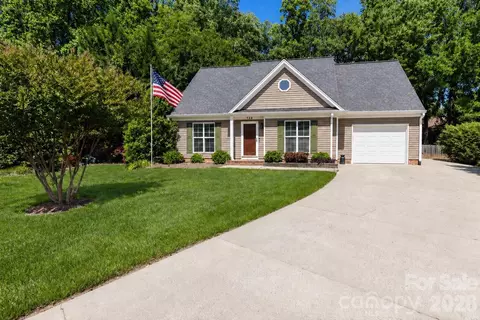126 Tara Lynn Ct, Mooresville, NC 28115