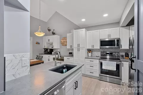 19905 Henderson F Rd #F, Cornelius, NC 28031