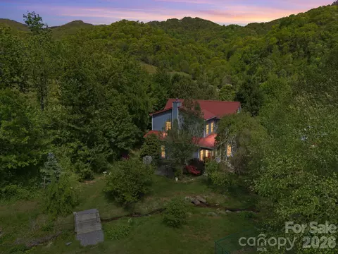 2225 Bald Creek Rd, Clyde, NC 28721