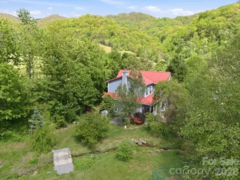 Exterior - 2225 Bald Creek Rd, Clyde, NC 28721 photo 4 of 5
