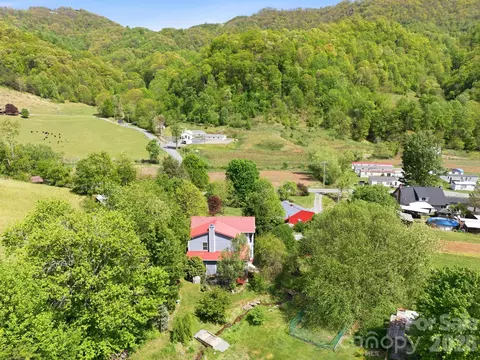 View/Area - 2225 Bald Creek Rd, Clyde, NC 28721 photo 1 of 1