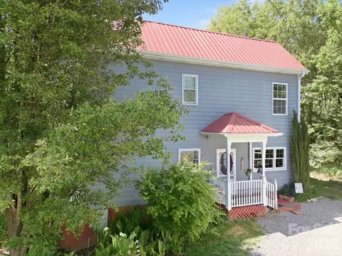 Exterior - 2225 Bald Creek Rd, Clyde, NC 28721 photo 3 of 5