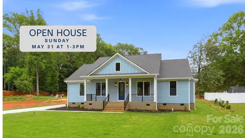 1860 Twin Lakes Rd, Rock Hill, SC 29732