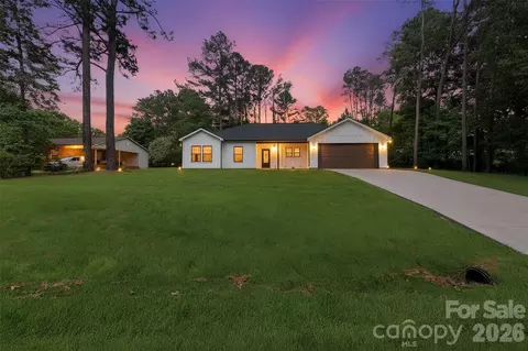1026 Fye Dr, Newton, NC 28658