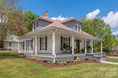 163 Pharr St, Canton, NC 28716
