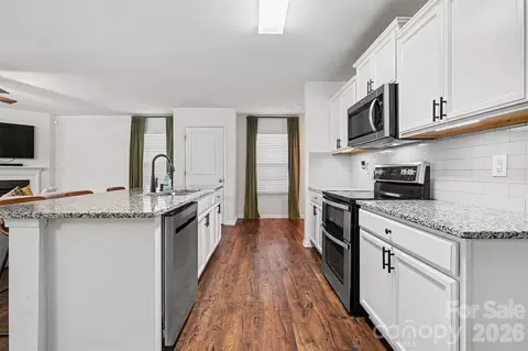 Kitchen - 594 Shellbark Dr, Concord, NC 28025 photo 5 of 6