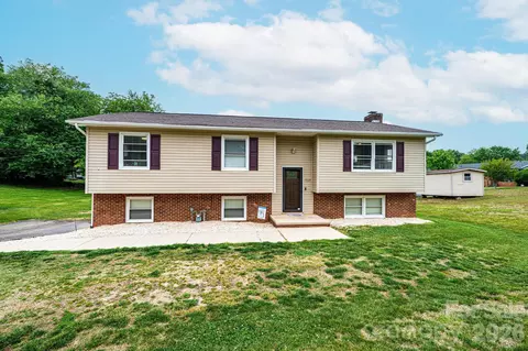 3231 25th Ne St NE, Hickory, NC 28601