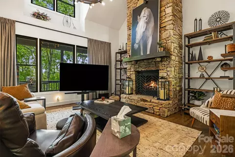 Living - 5 Saddle Rdg, Fletcher, NC 28732 photo 2 of 2