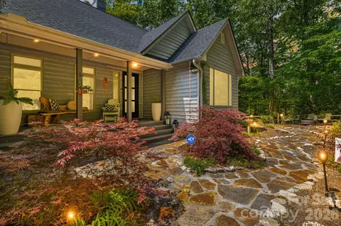 5 Saddle Rdg, Fletcher, NC 28732