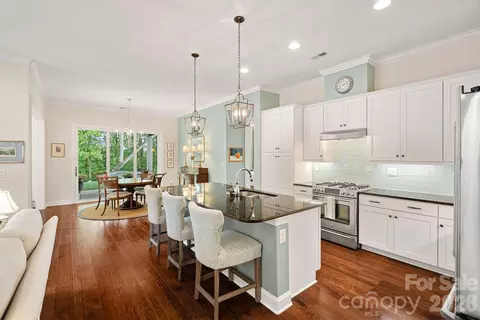7130 Hanging Rock Ct, Denver, NC 28037