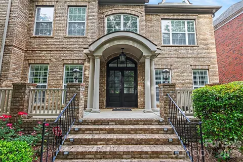 11215 Warfield Ave, Huntersville, NC 28078