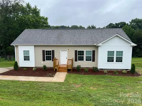819 Wellwood Ave, Statesville, NC 28677