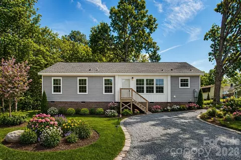 414 Callicut St, Asheboro, NC 27203