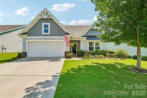 131 Jana Dr, Statesville, NC 28677