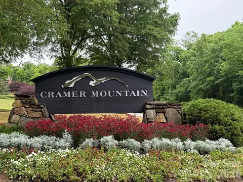 300 Maymont Dr, Cramerton, NC 28032