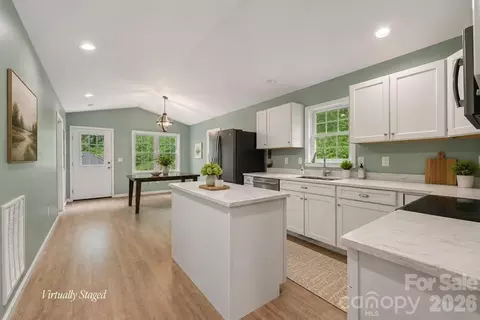 79 Harris Cir, Sylva, NC 28779 photo 8