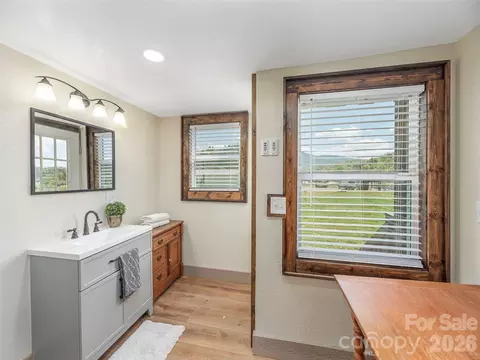 Bath - 274 Charles St, Clyde, NC 28721 photo 1 of 4