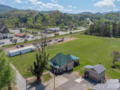 Other - 274 Charles St, Clyde, NC 28721 photo 4 of 6