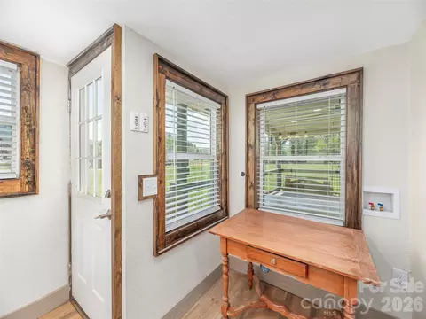Entry Way - 274 Charles St, Clyde, NC 28721 photo 2 of 3
