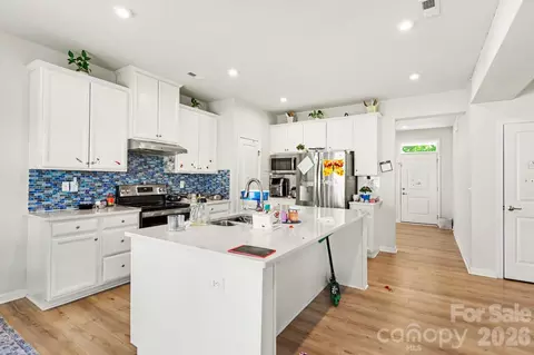 Kitchen - 3243 Streamside Dr, Davidson, NC 28036 photo 2 of 2