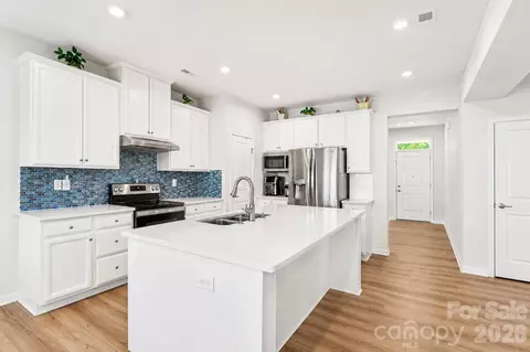 Kitchen - 3243 Streamside Dr, Davidson, NC 28036 photo 1 of 2