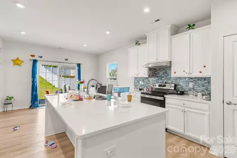 Kitchen - 3243 Streamside Dr, Davidson, NC 28036 photo 1 of 2